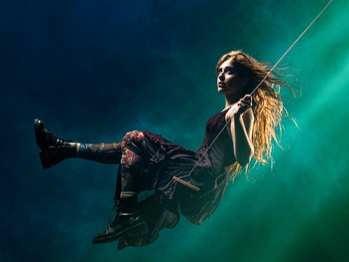 הנפש הטובה מסצ'ואן - קומדיה פיוטית מוזיקלית