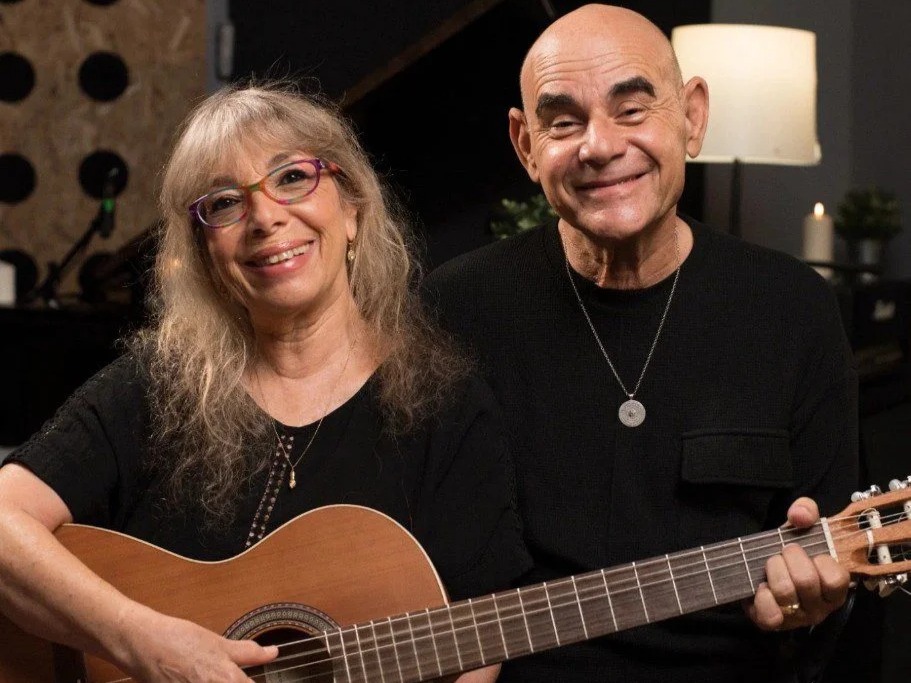 דורית ראובני ויענקל'ה מנדל בהופעה